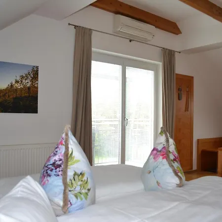 Rosa Hotel 4*