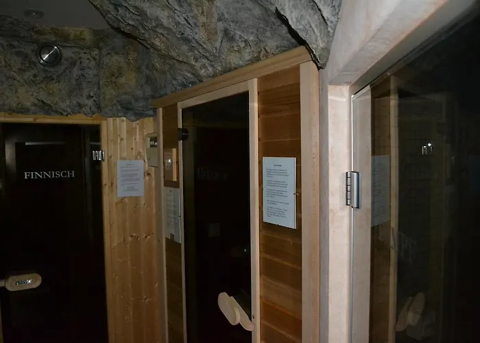 Rosa 4* غامليتز